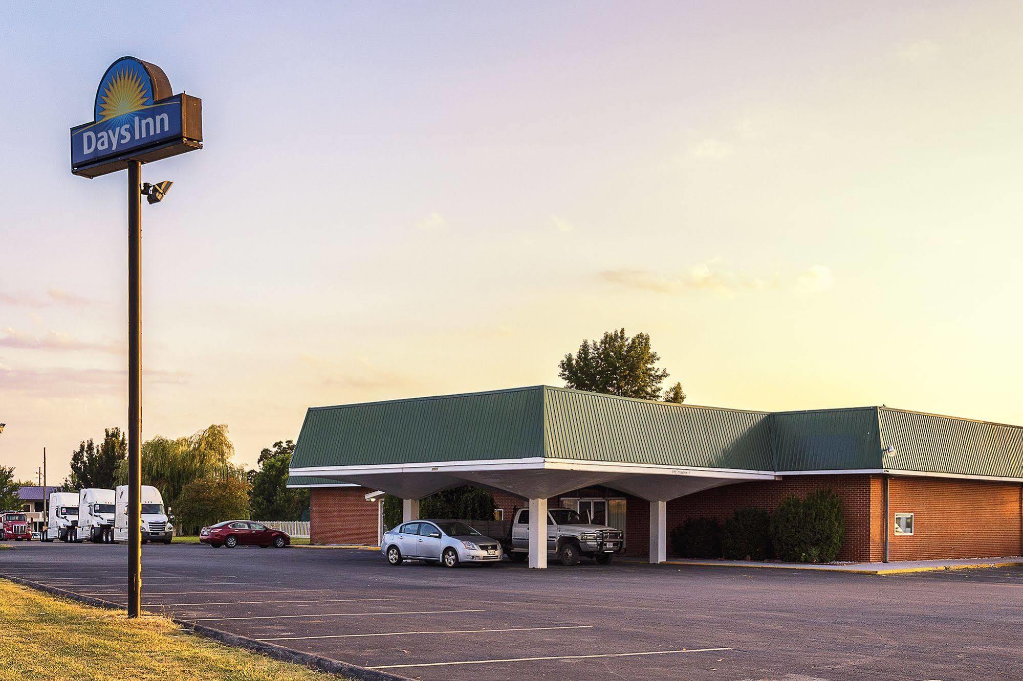 Budget Host Inn Lebanon Exterior photo